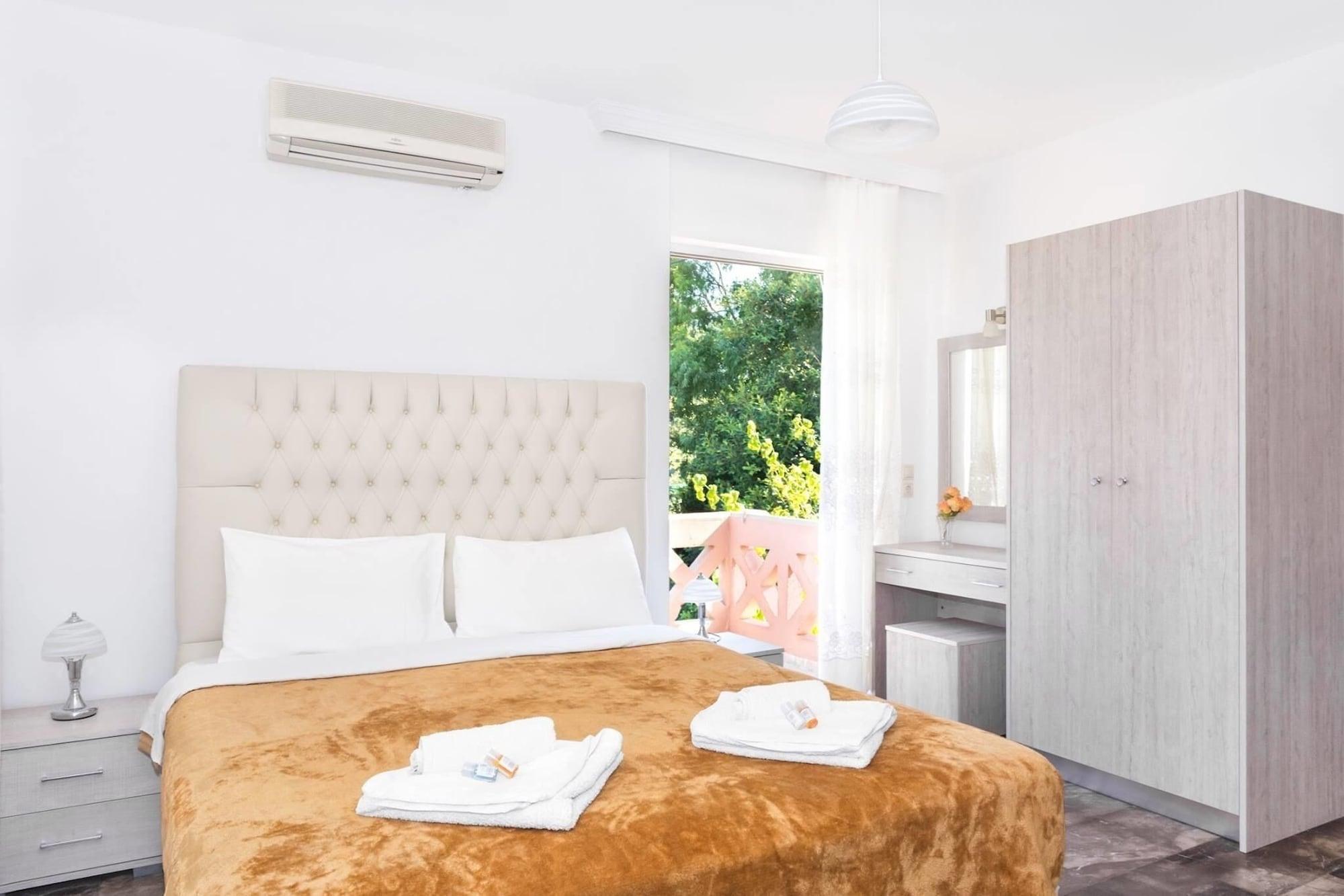 Labyrinth Hotel Jeorjúpoli Kültér fotó