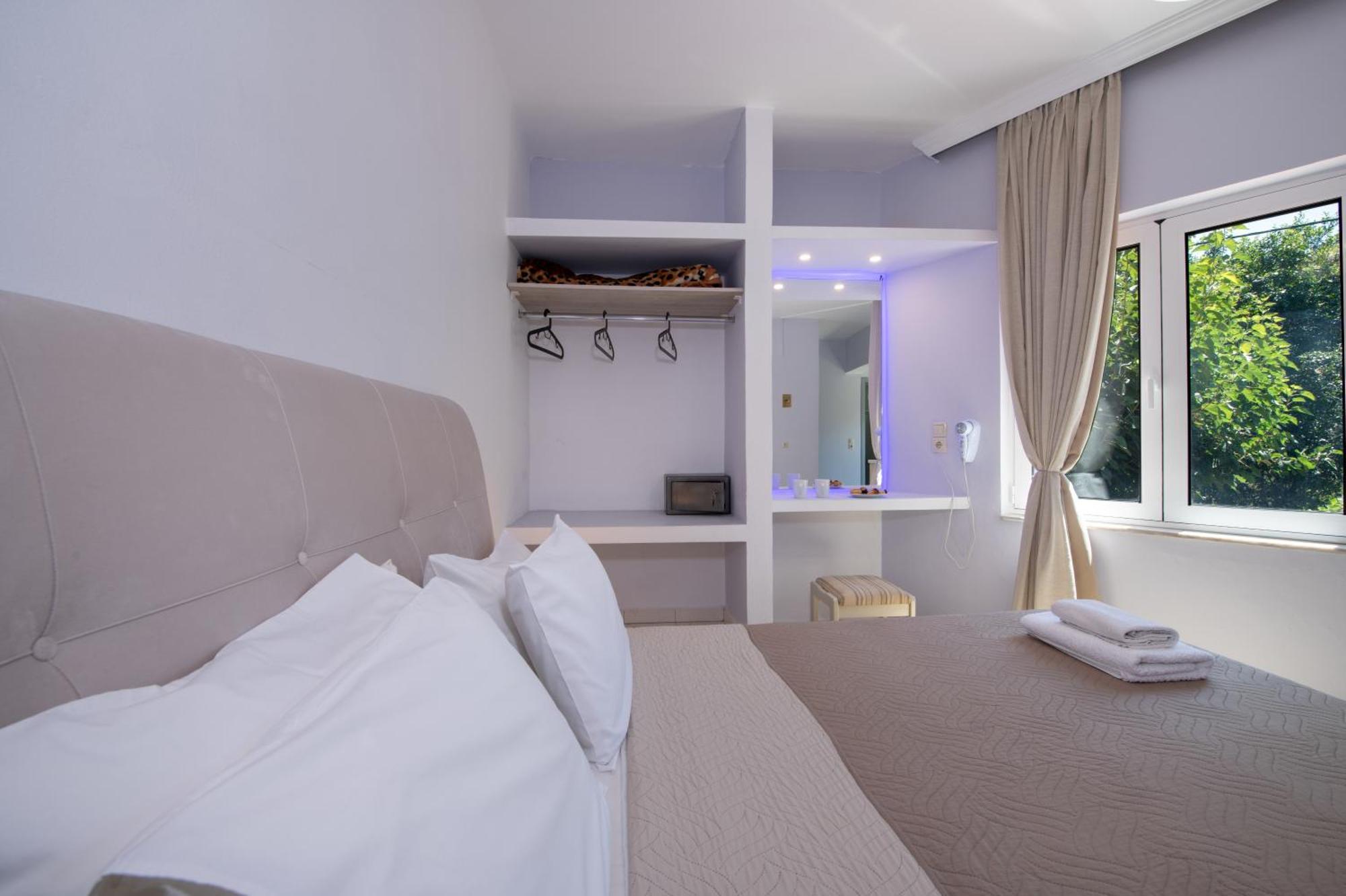 Labyrinth Hotel Jeorjúpoli Kültér fotó