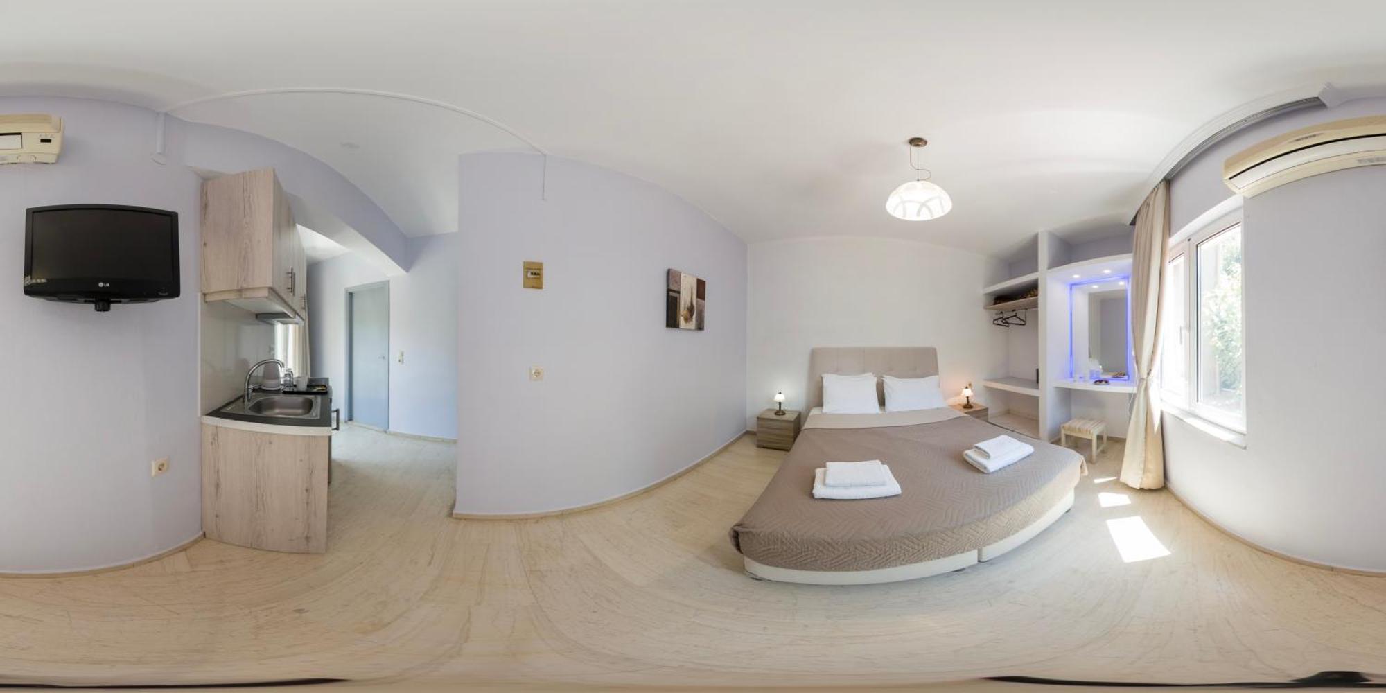 Labyrinth Hotel Jeorjúpoli Kültér fotó